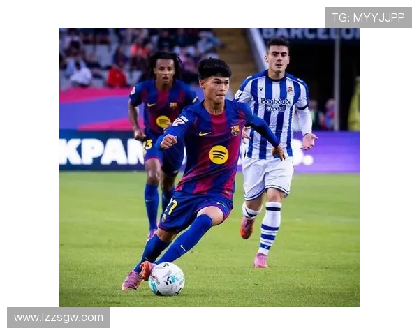 西甲联赛巴萨凭莱万进球1-0战胜赫塔费豪取七连胜登顶积分榜