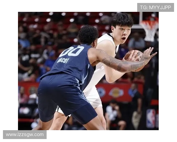 火箭新星闪耀夏季联赛激战开拓者 7月18日精彩对决再度引爆球迷热情